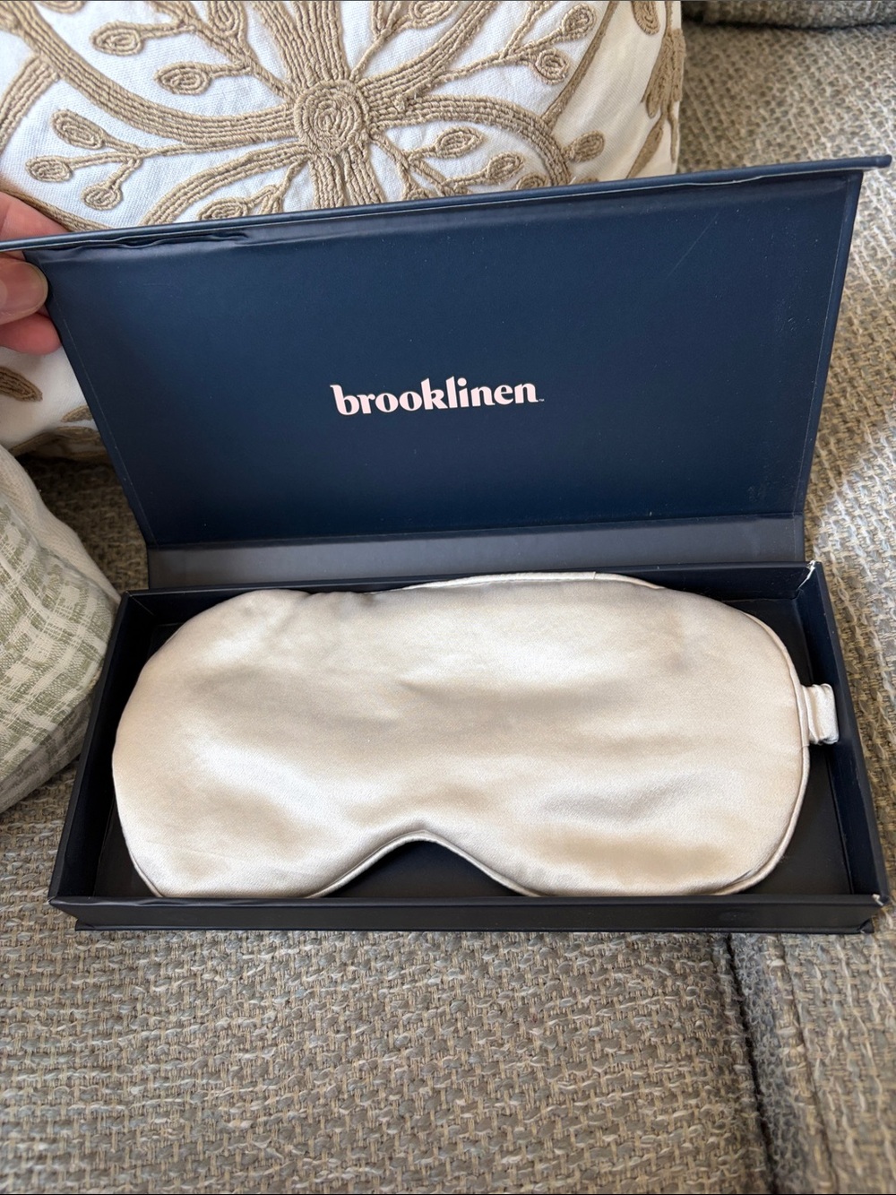 Brooklinen Mulberry Silk Sleep Mask NEW silver